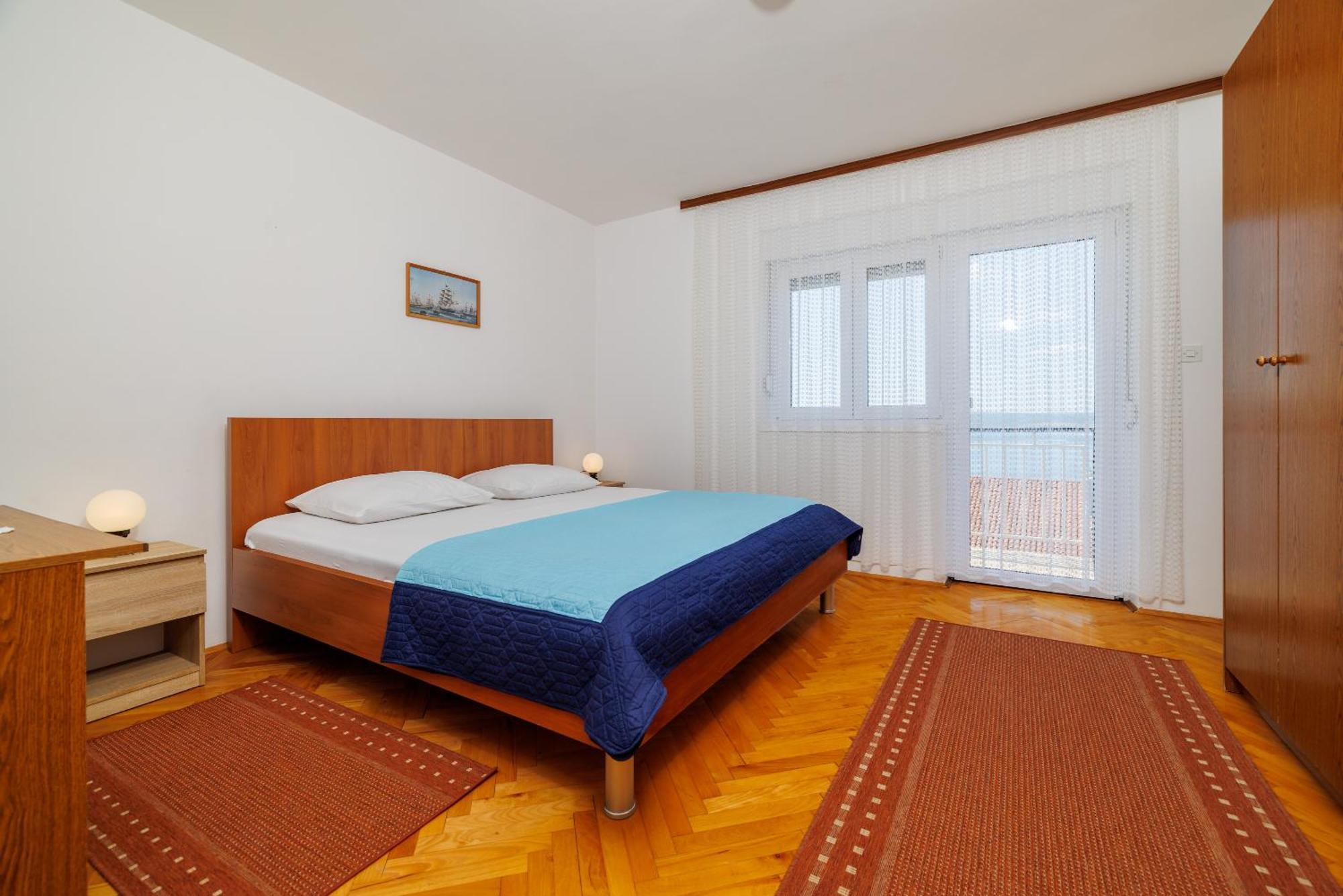 Apartment Meri 2Nd Floor Драмал Екстериор снимка